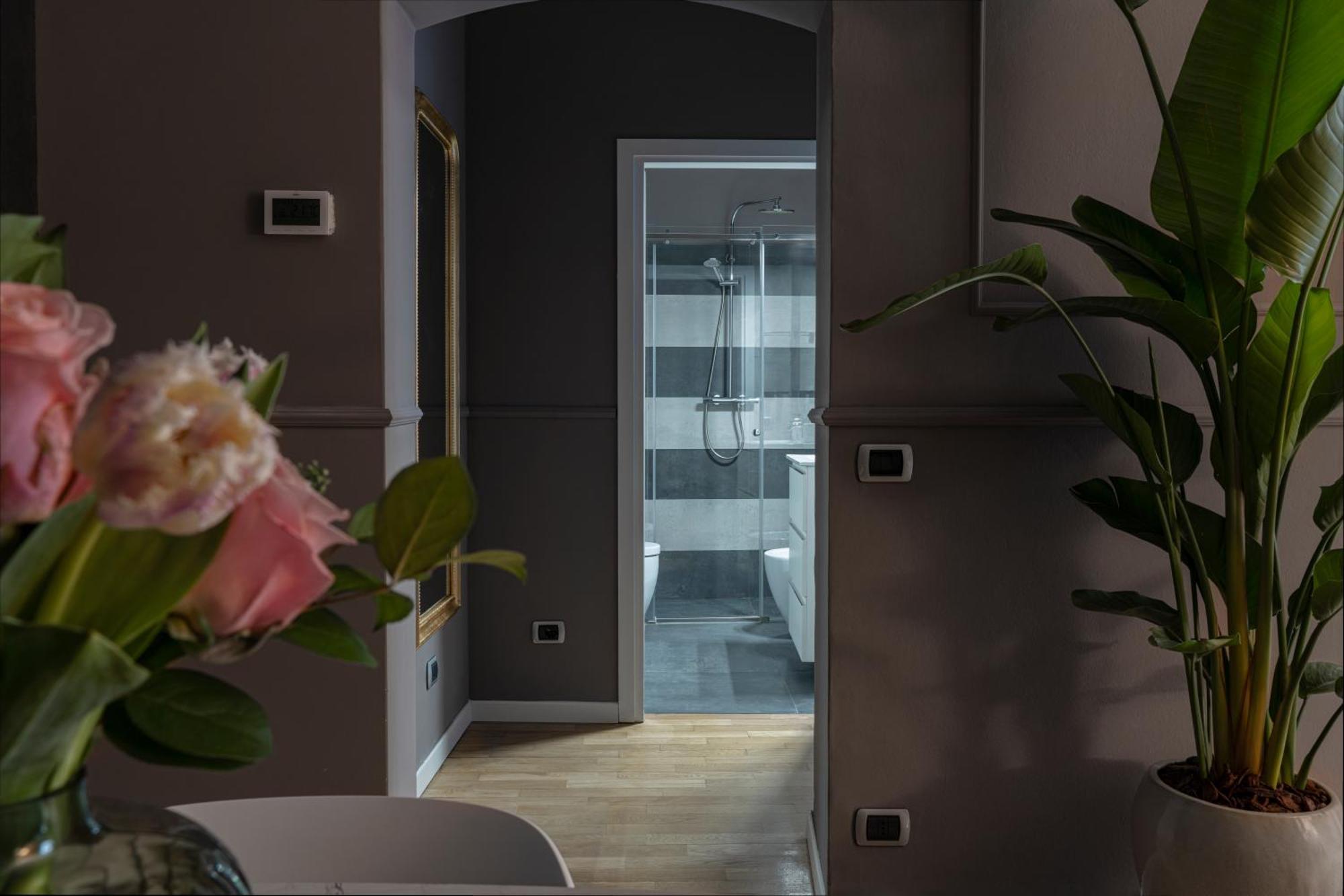 Rego Apartments - Boutique Aparthotel & Serenity Spa With Some Off-Site Apartments In The Heart Of Bergamo City Center Номер фото
