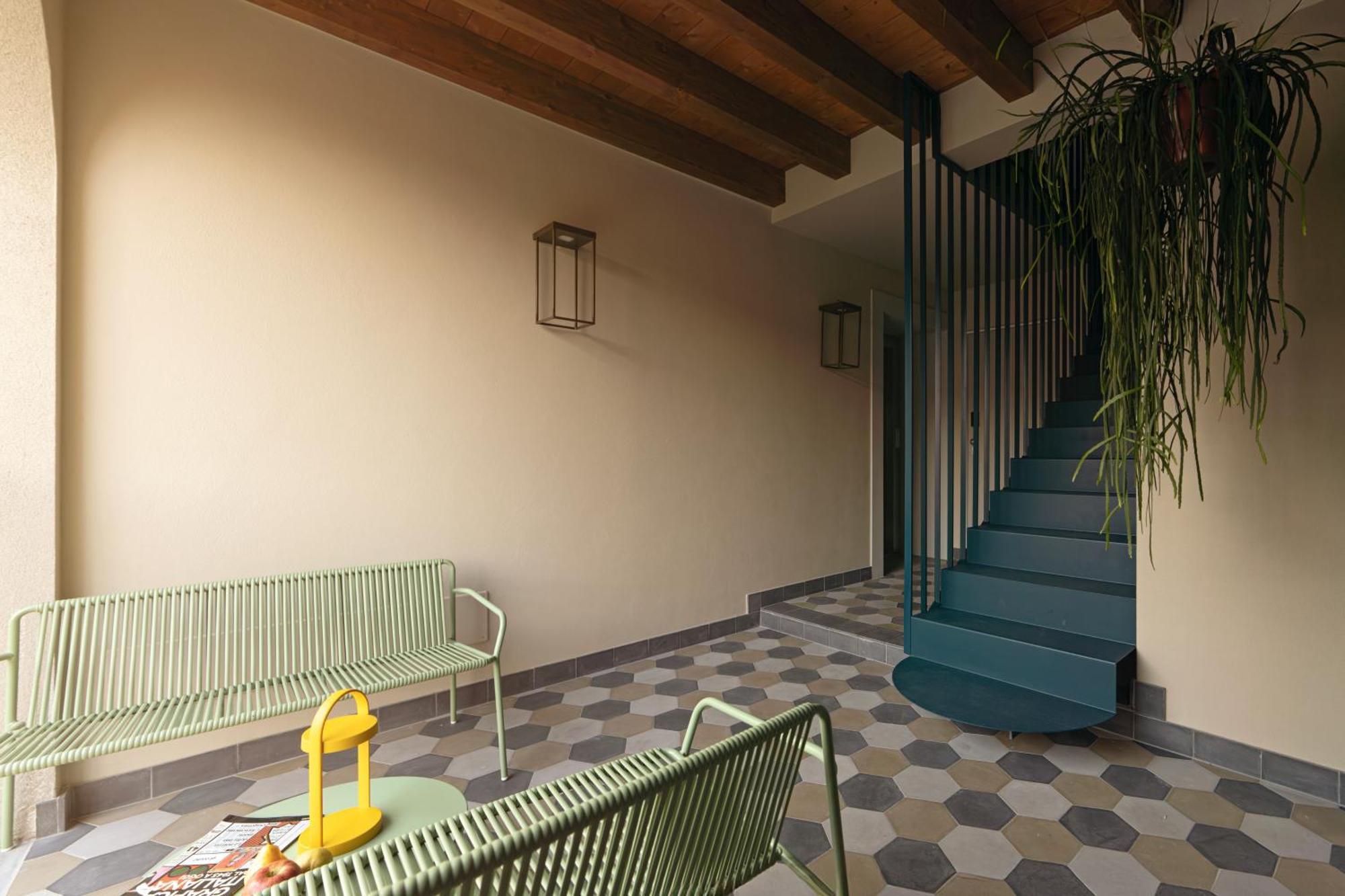 Rego Apartments - Boutique Aparthotel & Serenity Spa With Some Off-Site Apartments In The Heart Of Bergamo City Center Номер фото