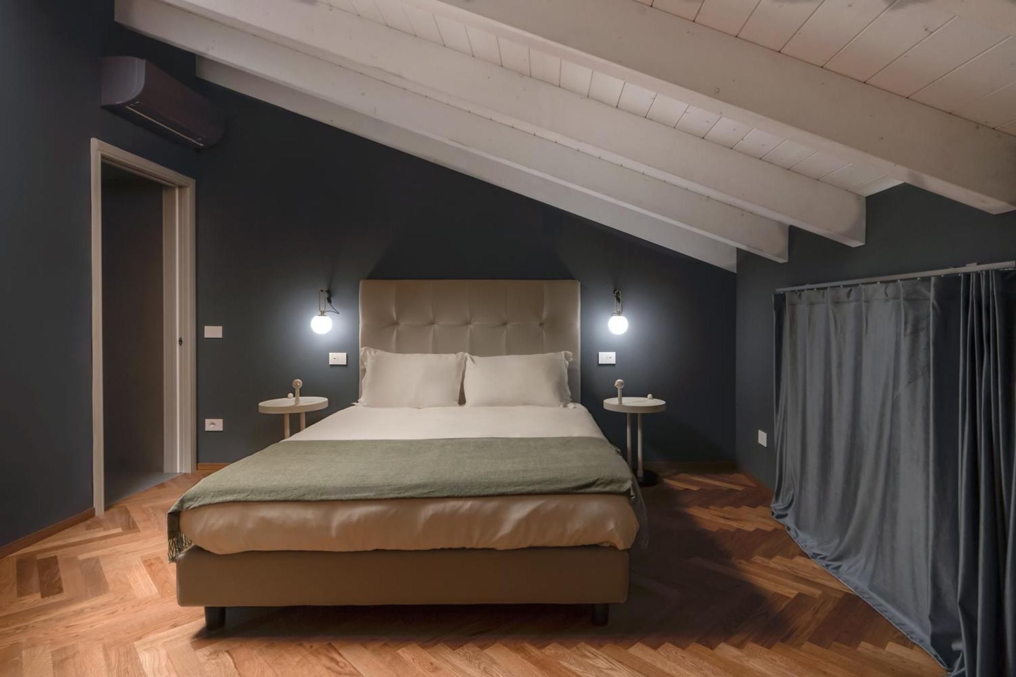 Rego Apartments - Boutique Aparthotel & Serenity Spa With Some Off-Site Apartments In The Heart Of Bergamo City Center Номер фото